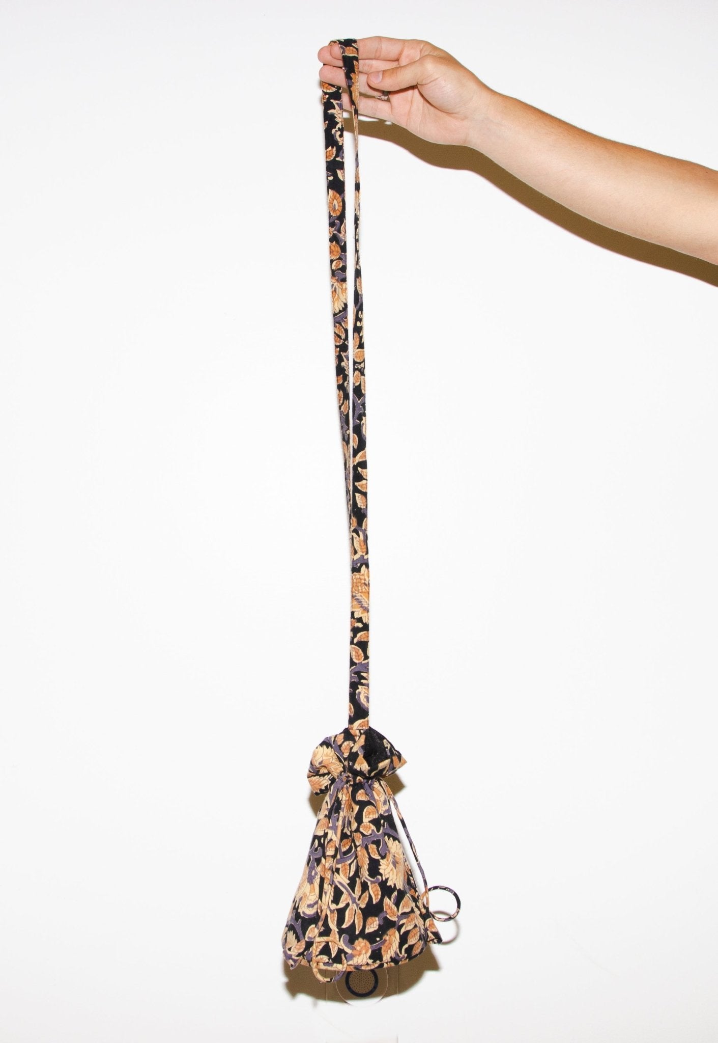 Bucket Bag - CHYATEE