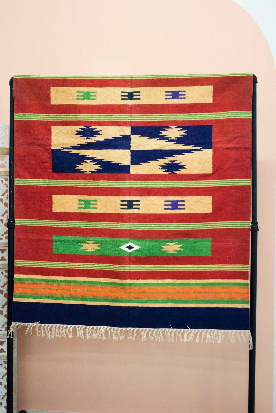 Hand-Woven Living room Rug 4' X 6' - CHYATEE