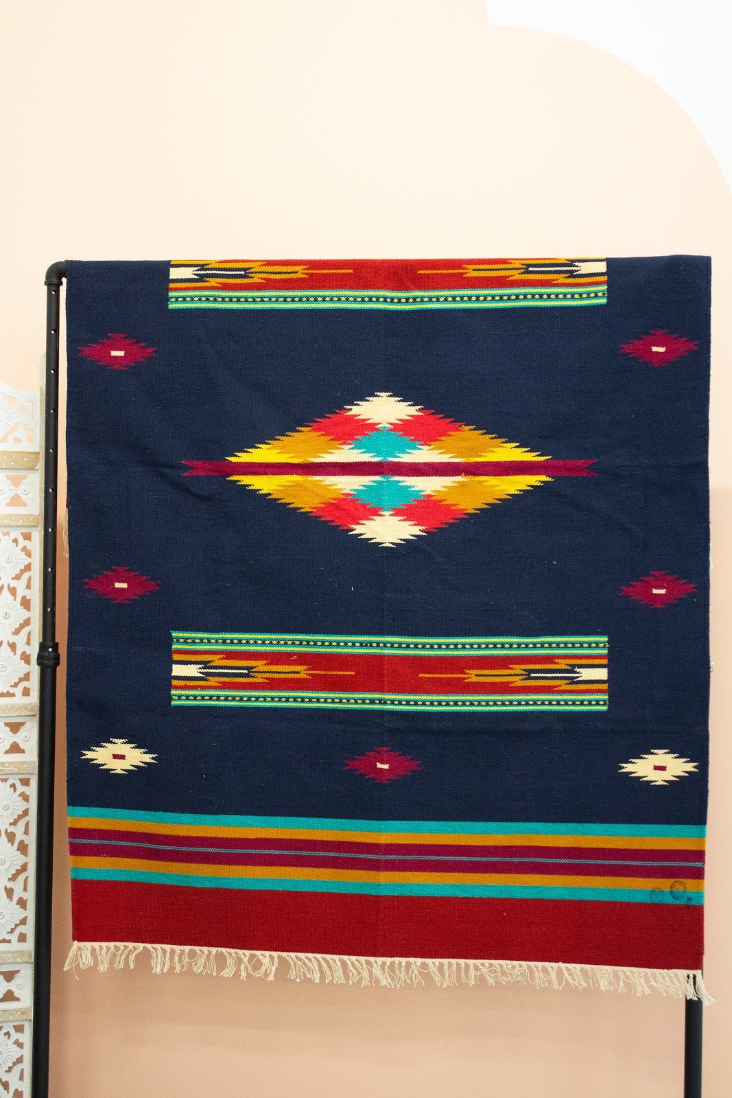 Hand-Woven Living room Rug 4' X 6' - CHYATEE