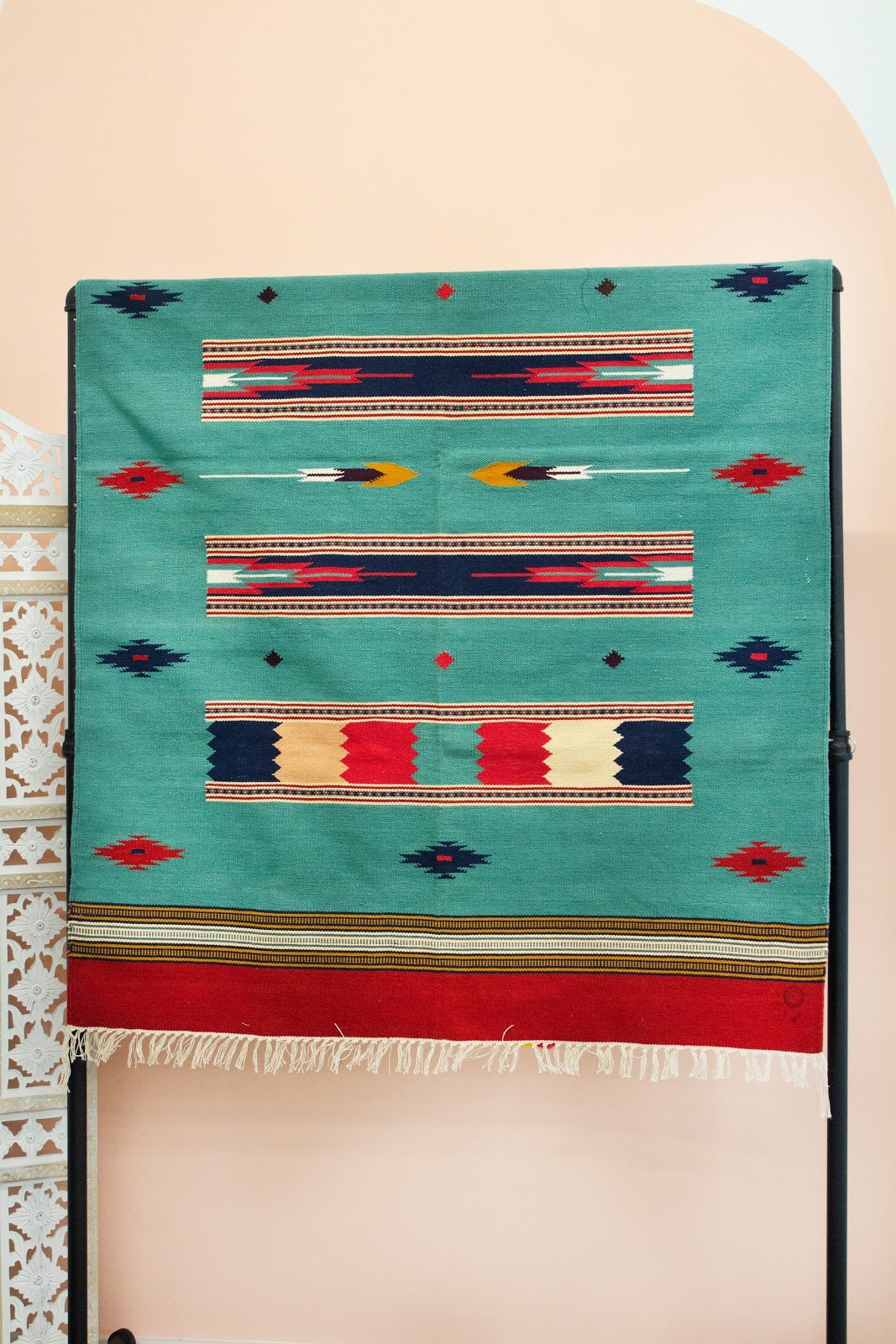 Hand-Woven Living room Rug 4' X 6' - CHYATEE