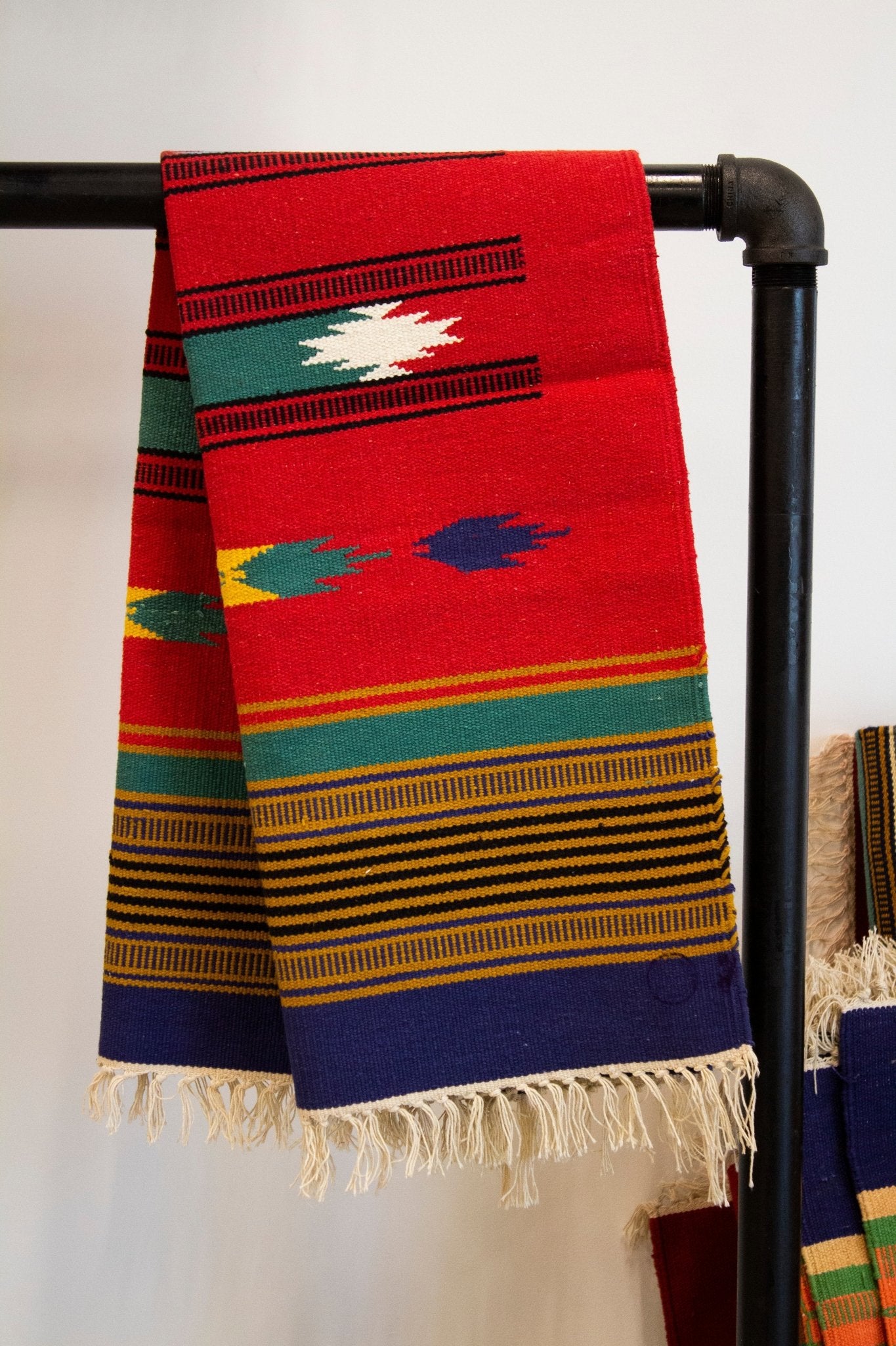 Hand Woven Rug 2' x 4' - CHYATEE