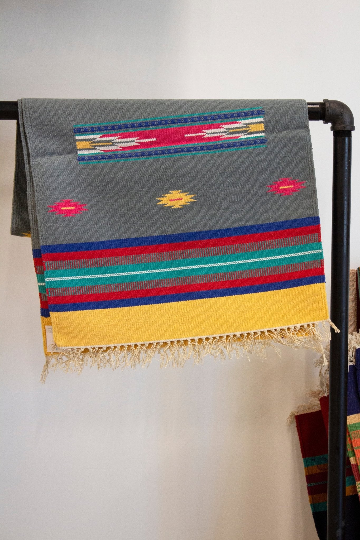 Hand-Woven Runner Rug2' X 6' - CHYATEE
