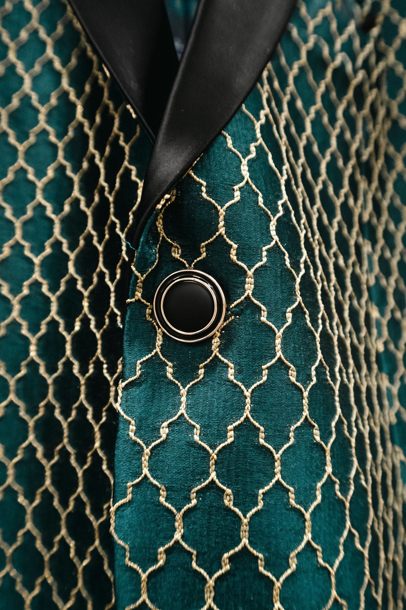 CHYATEE BESPOKE | Cocktail Jacket: Crescent Emerald - CHYATEE