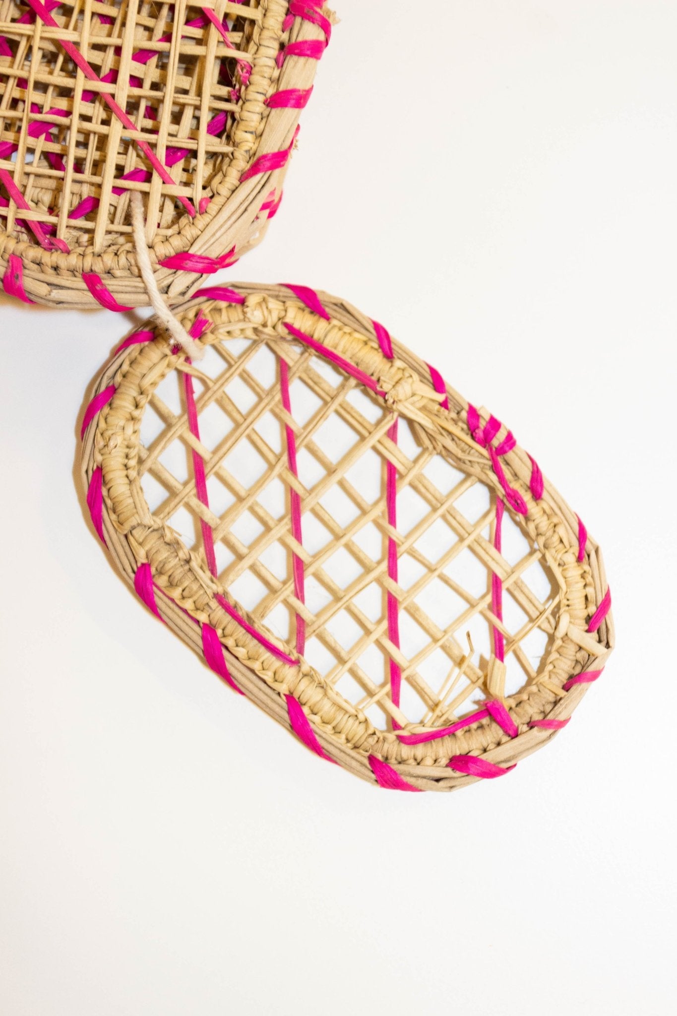 Hot Pink Oval Rattan Coasters - CHYATEE